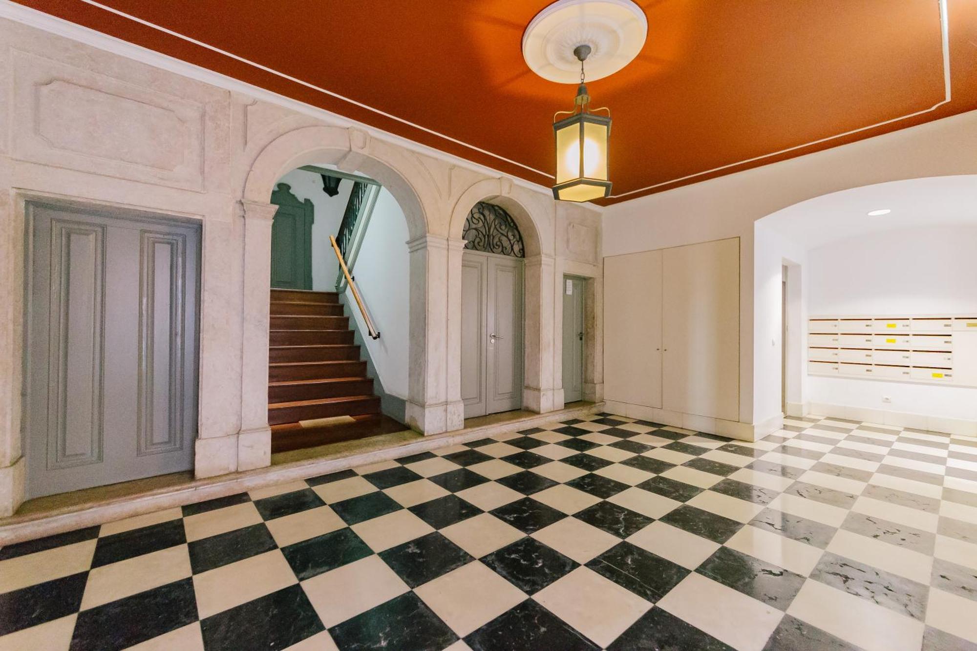 Chiado 2 Bedroom Elegant Apartment 리스본 외부 사진